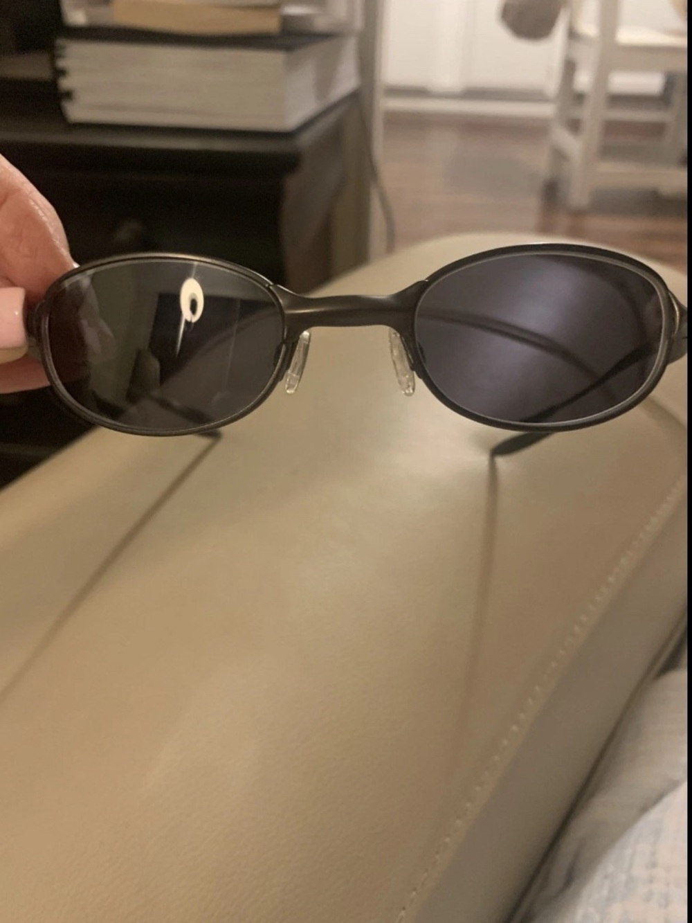 Oakley E-wire 2.1 Silver Sunglasses Vintage Sunglasses Comes With Case (Frames)
